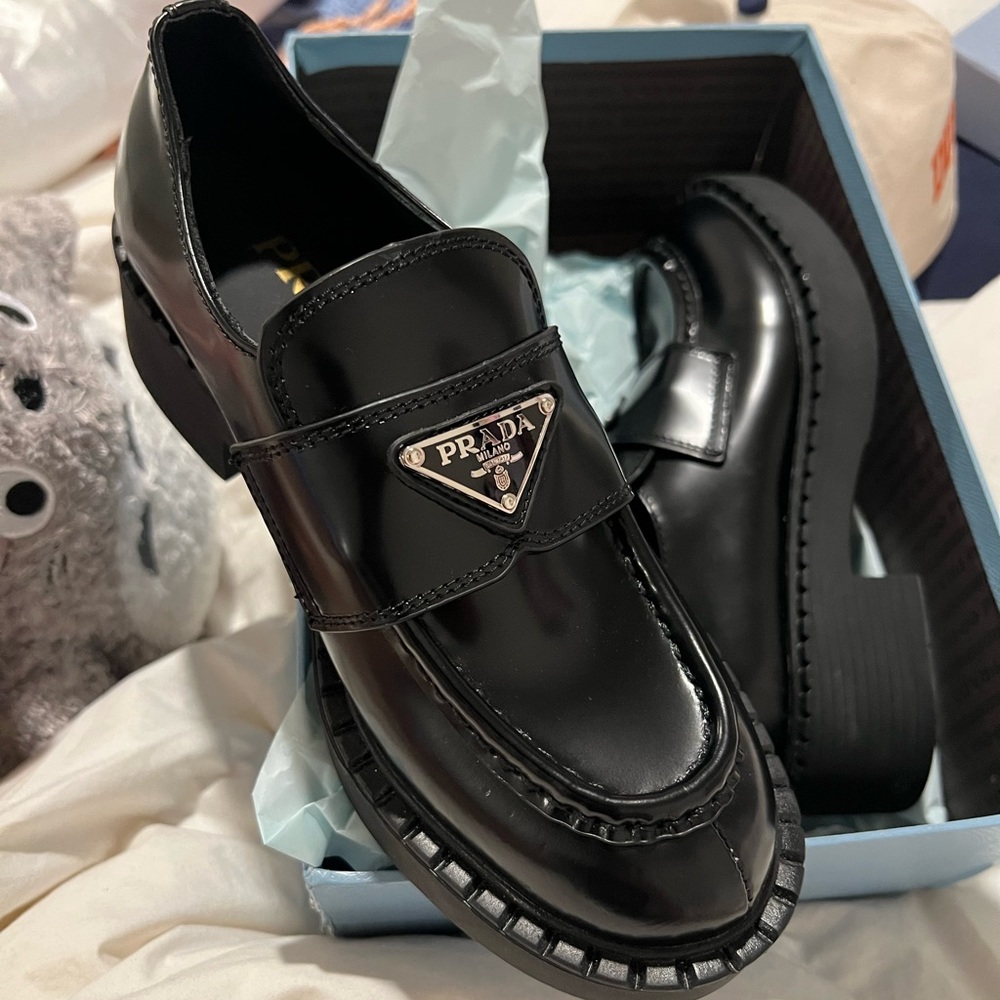 Brand new never worn too small